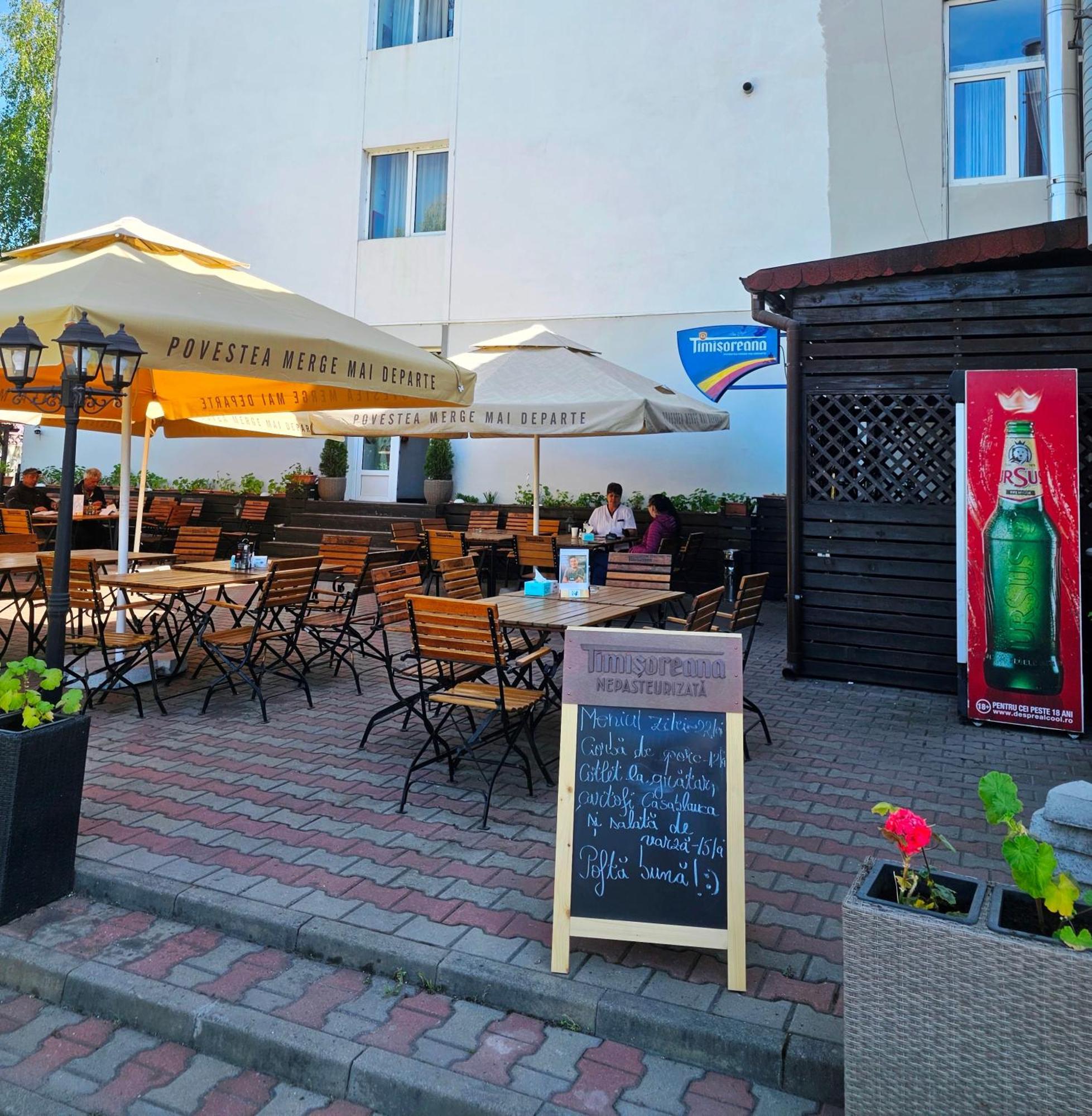 クラヨーヴァ Casablancaホステル エクステリア 写真